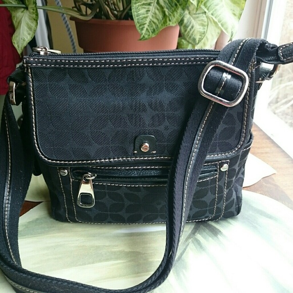 FOSSIL BLACK SHOULDER BAG WITH KEY - Picture 1 of 10